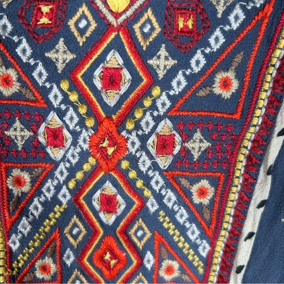 John Mark Tunic Embroidered Bohemian Split Neck Lantern Sleeve Top 0X (14-16) - Picture 6 of 11